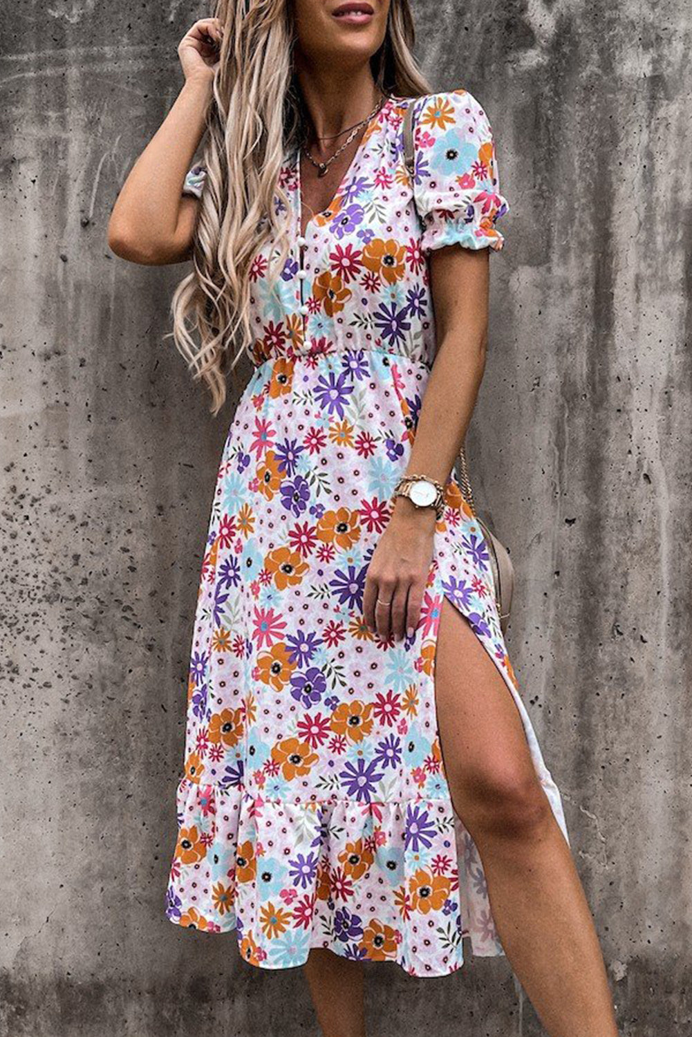 Georgia - Robe longue avec fleurs et décolleté en V
