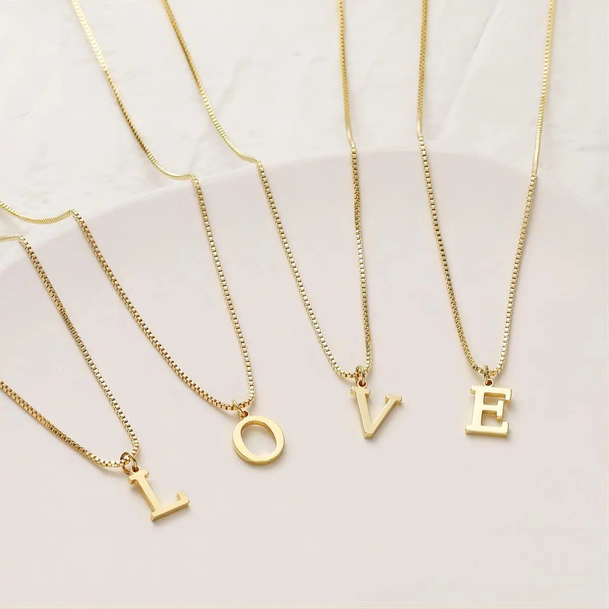 Necklace with love letter initials | 18k Gold