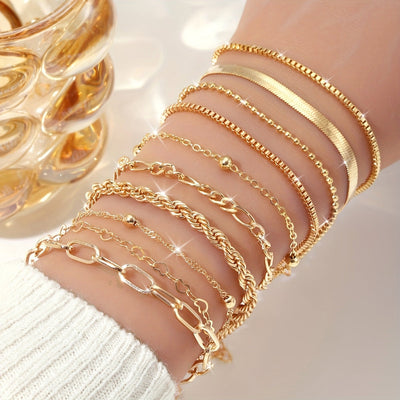 Beautiful gold jewelry set - 10 stackable pieces
