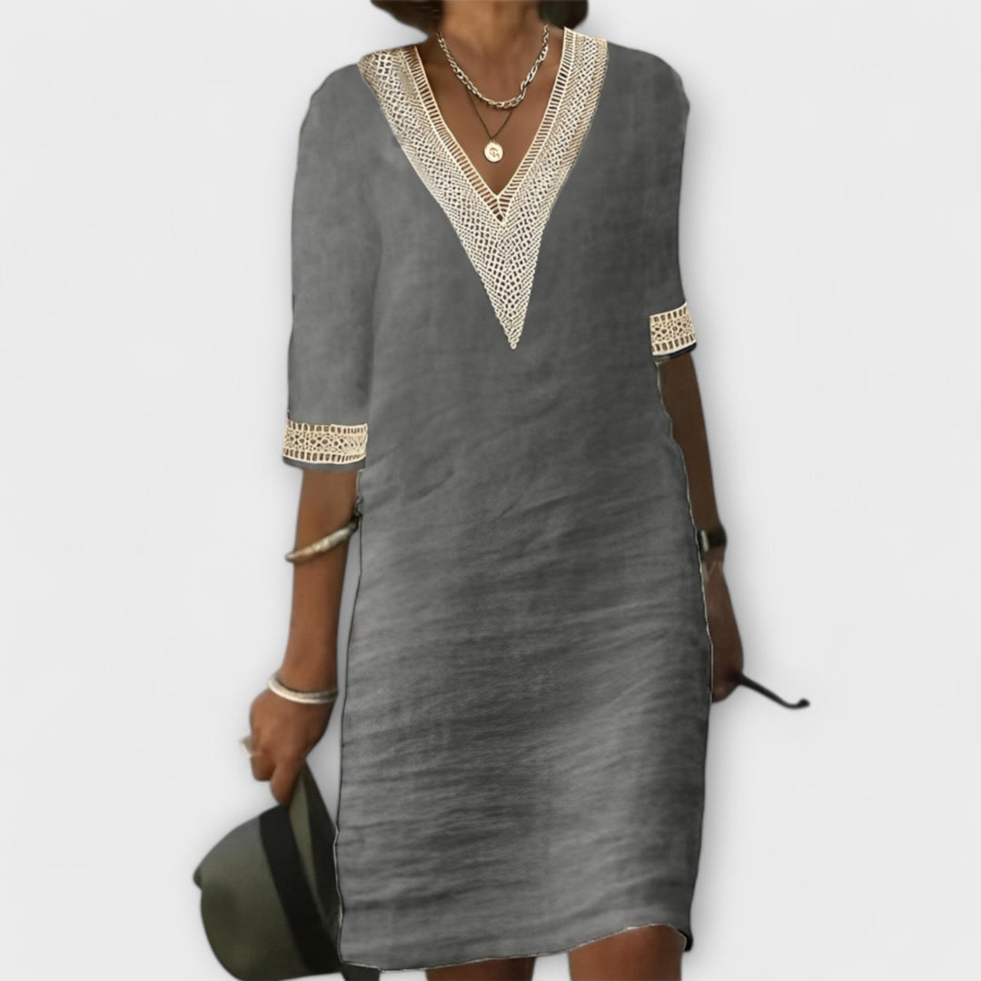 Emelia | V-neck dress inspired by bohemian style