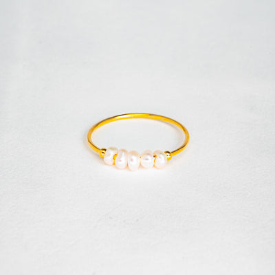 Mini Pearl Ring