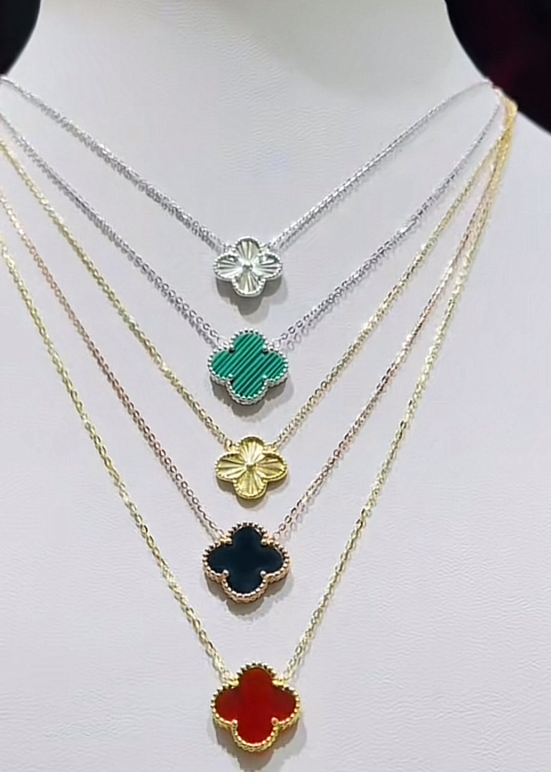 CLOVER LEAF NECKLACE | SILVER