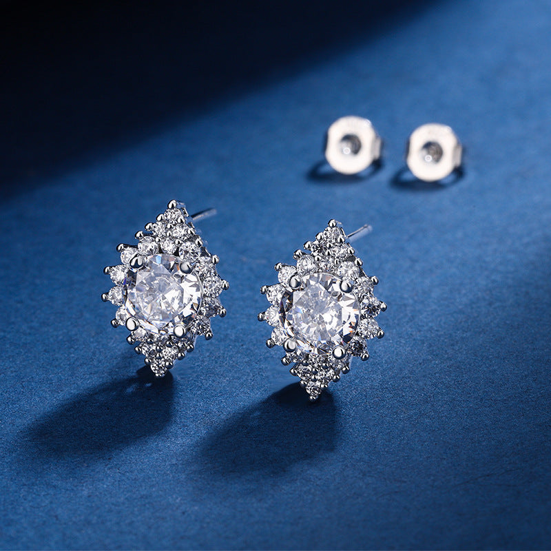 Aria Gaze Set | White Gold 16k