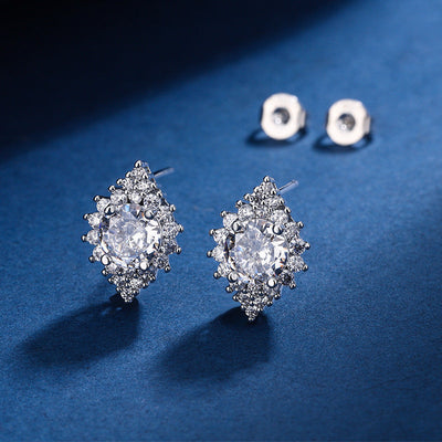 Aria Gaze Set | White Gold 16k