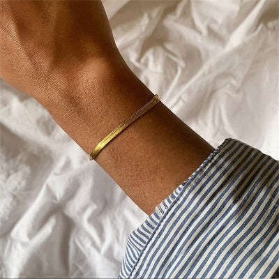 Vida Gold Fishbone Bracelet