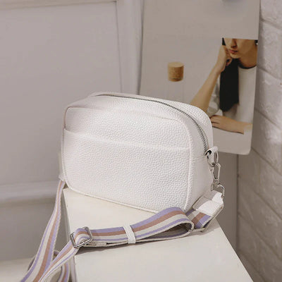 nora™ – practical cream-colored everyday bag