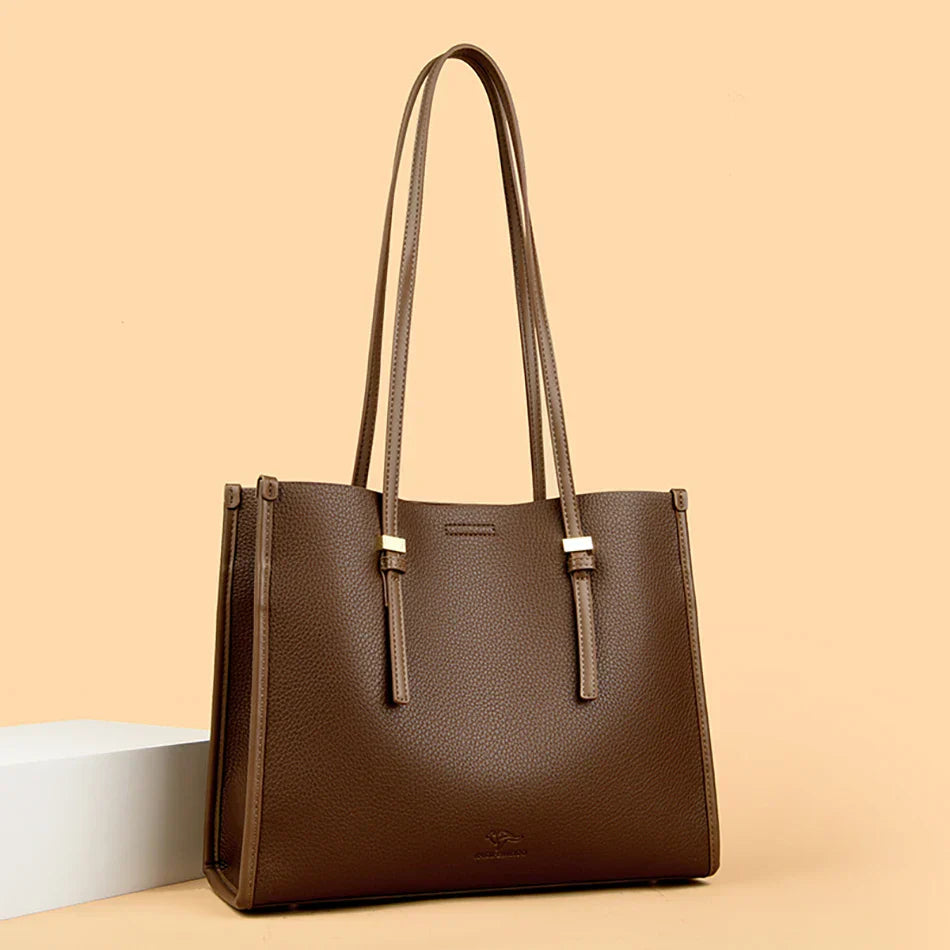 liva™ – spacious everyday bag in leather look