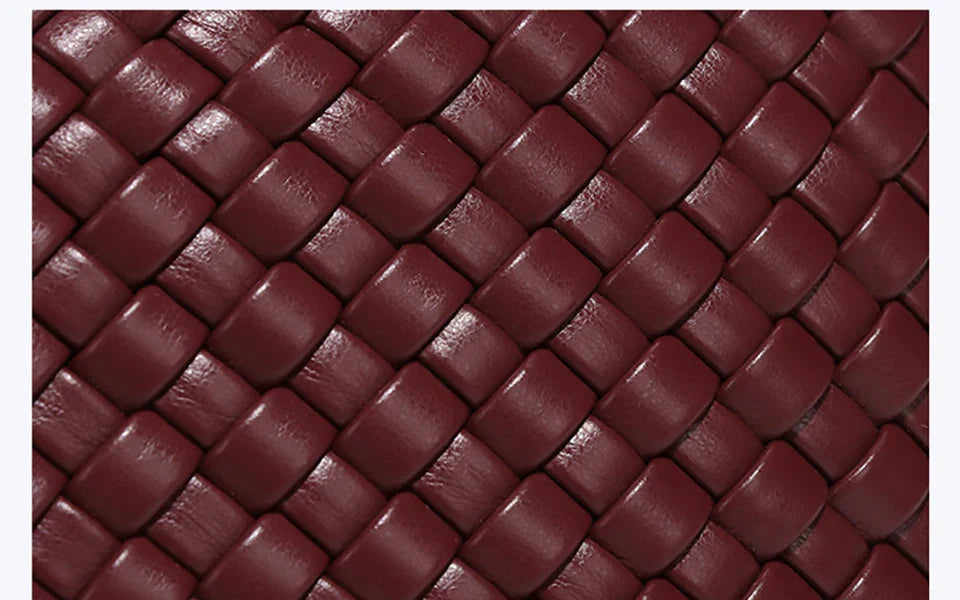 ASTRID™ | ELEGANT WOVEN LEATHER BAG WITH GOLD DETAIL