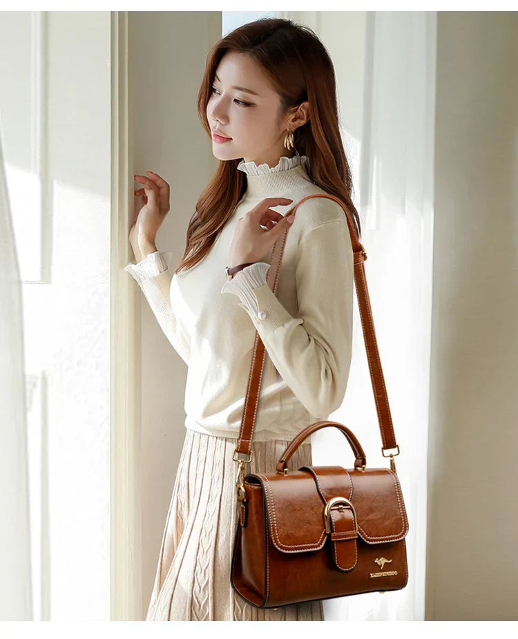 Sandra™ – luxurious mini bag with classic clasp