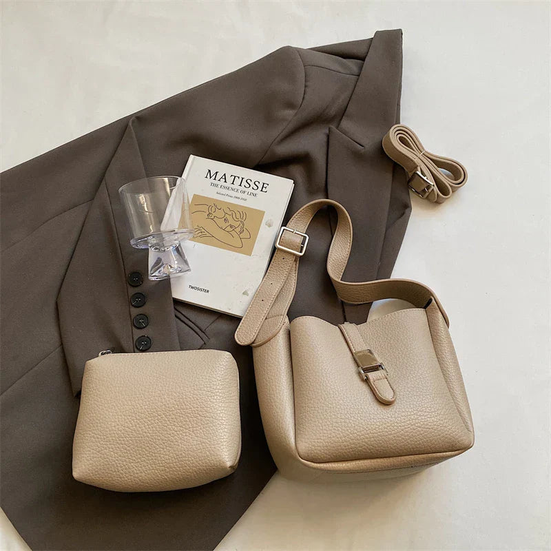 iris™ – modern bucket bag in leather look