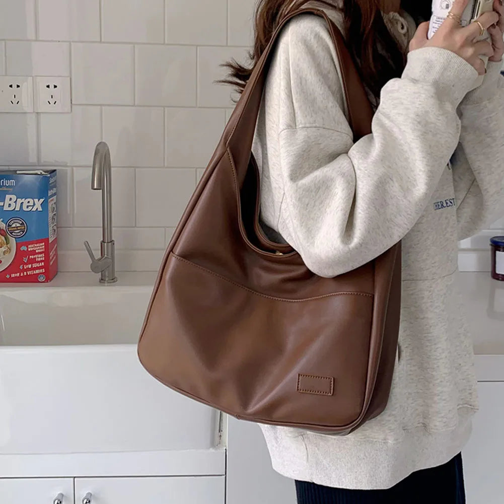 liv™ – casual hobo bag in leather look