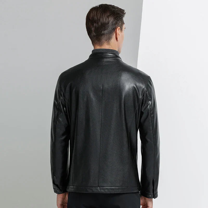 Loke™ Noir – Elegant leather coat with high collar and clean lines