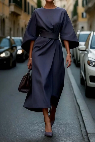 Sophia Dress – Timeless Elegance with Beautiful Details