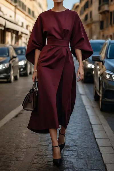 Sophia Dress – Timeless Elegance with Beautiful Details