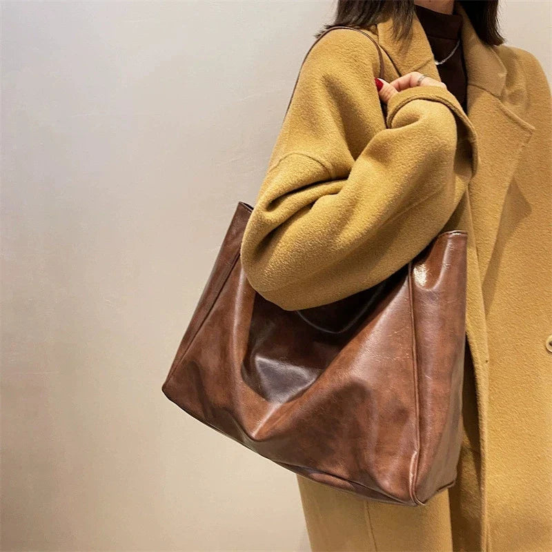 lisa™ – spacious brown tote bag in leather look