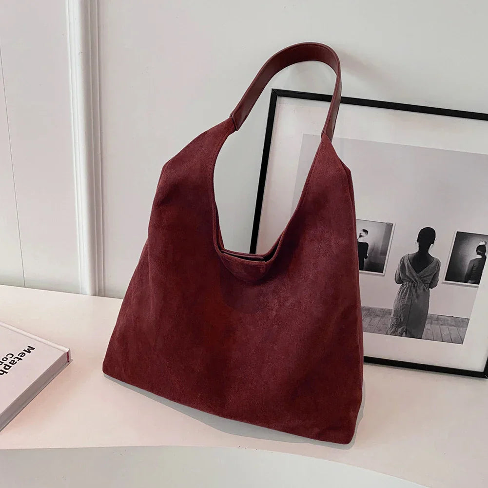 freja™ – soft shoulder bag in suede style