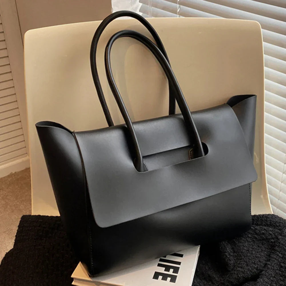 tova™ – minimalist shoulder bag in faux leather