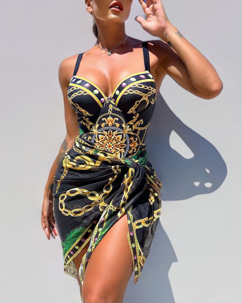 Darius – Unique swimsuit with push-up effect and matching beach skirt